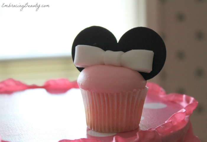Minnie Mouse Ears Cupcake
