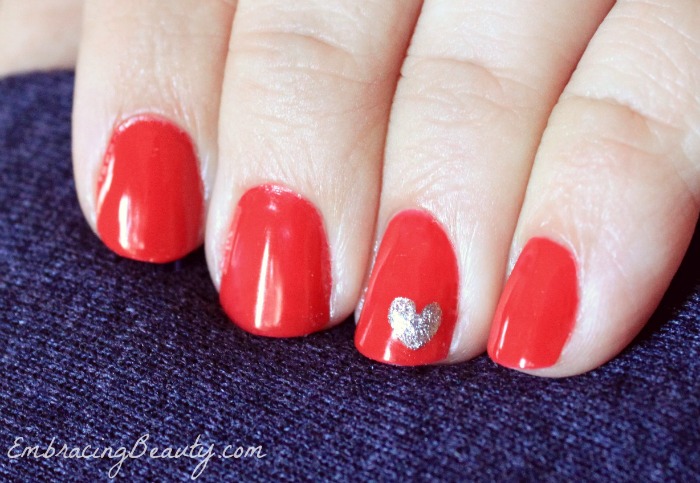 Silver Heart - Valentine's Day Nails!